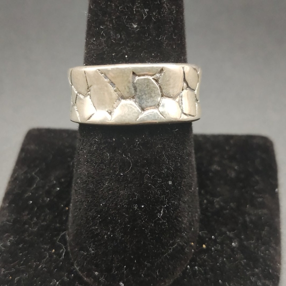 Plain Sterling Silver Ring - Picture 2 of 10